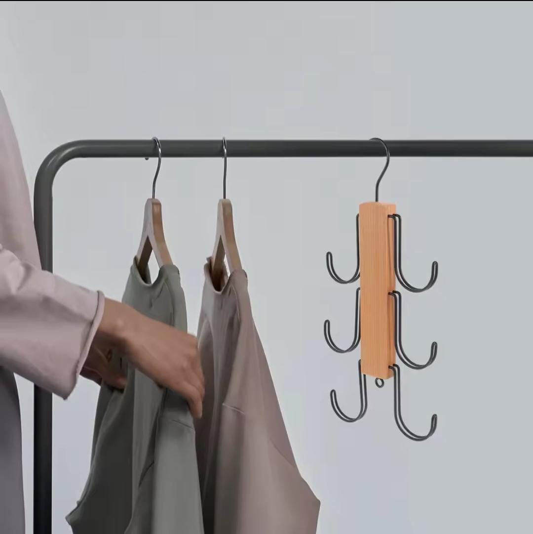 Multifunctional hanger organizer