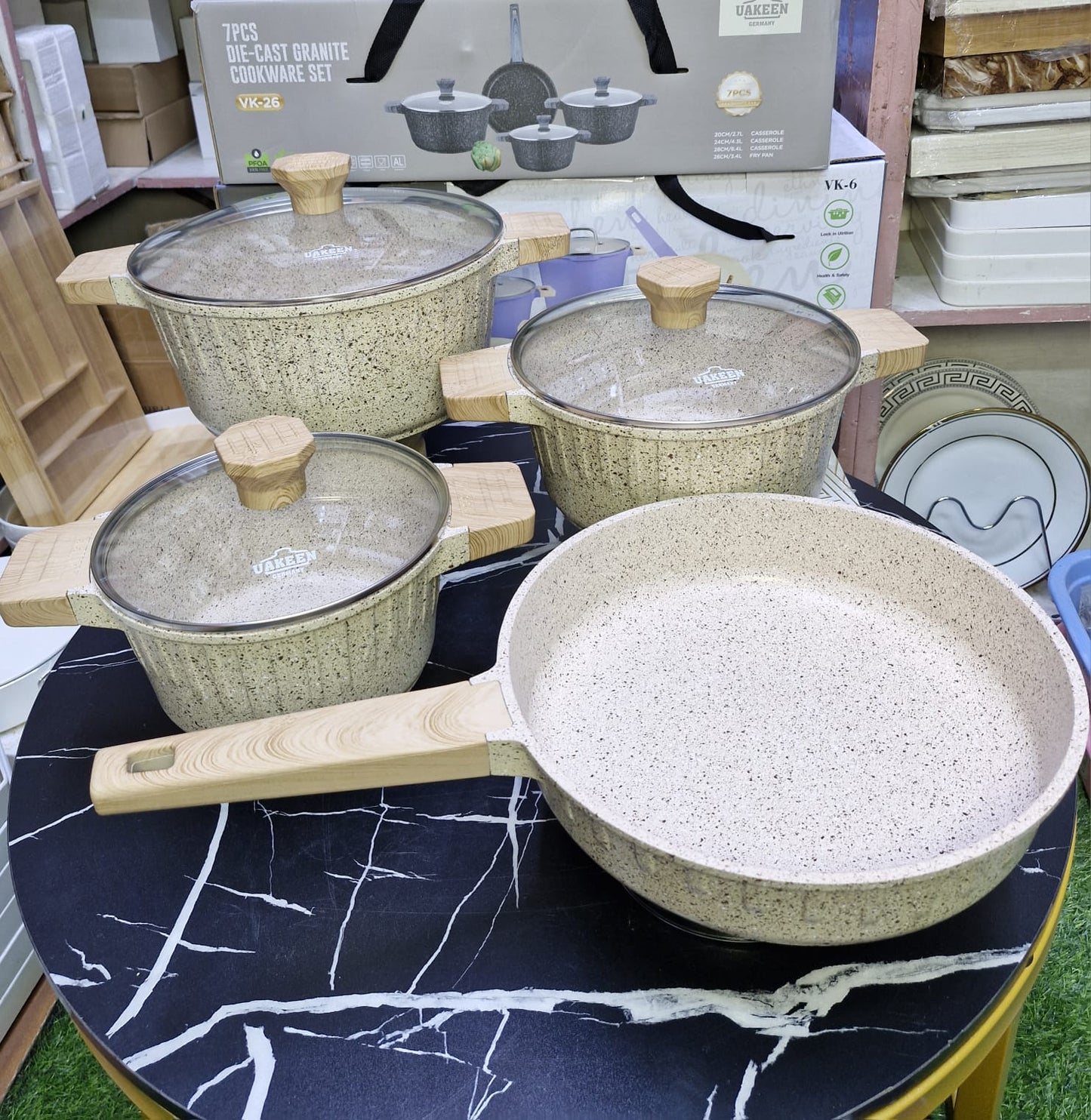 7pcs Cookware set
PFOA FREE