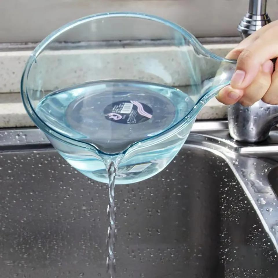 1Pc Transparent Long Handle Water Scoop