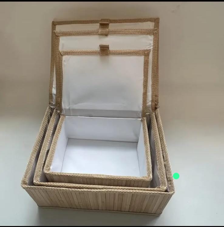 Organising wicker basket with cover