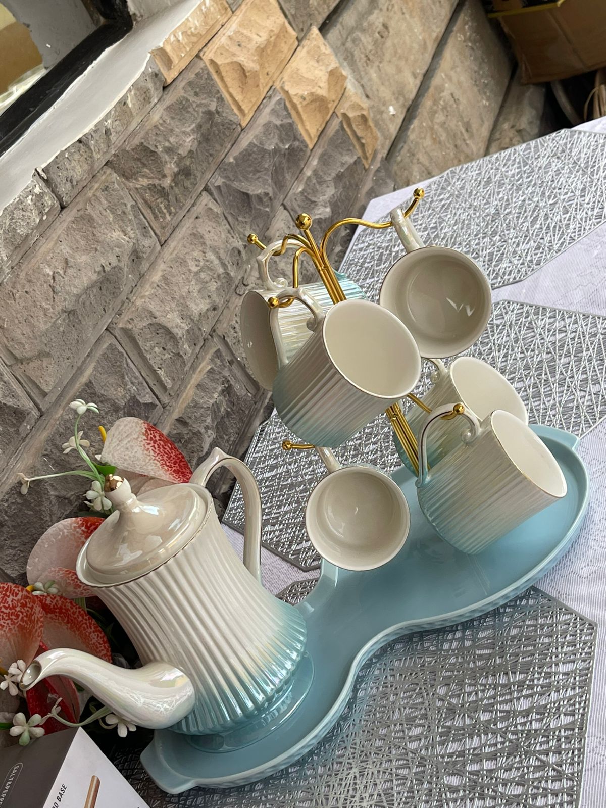 Hanger European Tea set