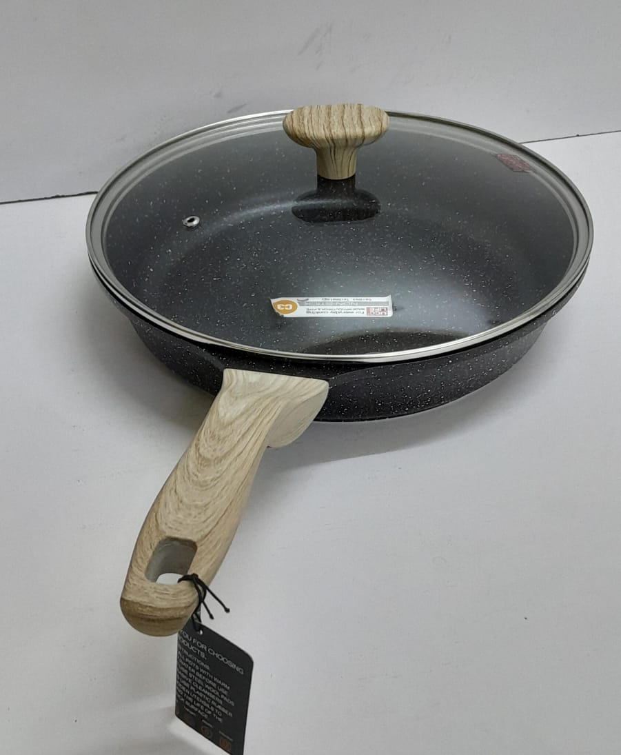 UCC. HEAVY Duty granite frying pan