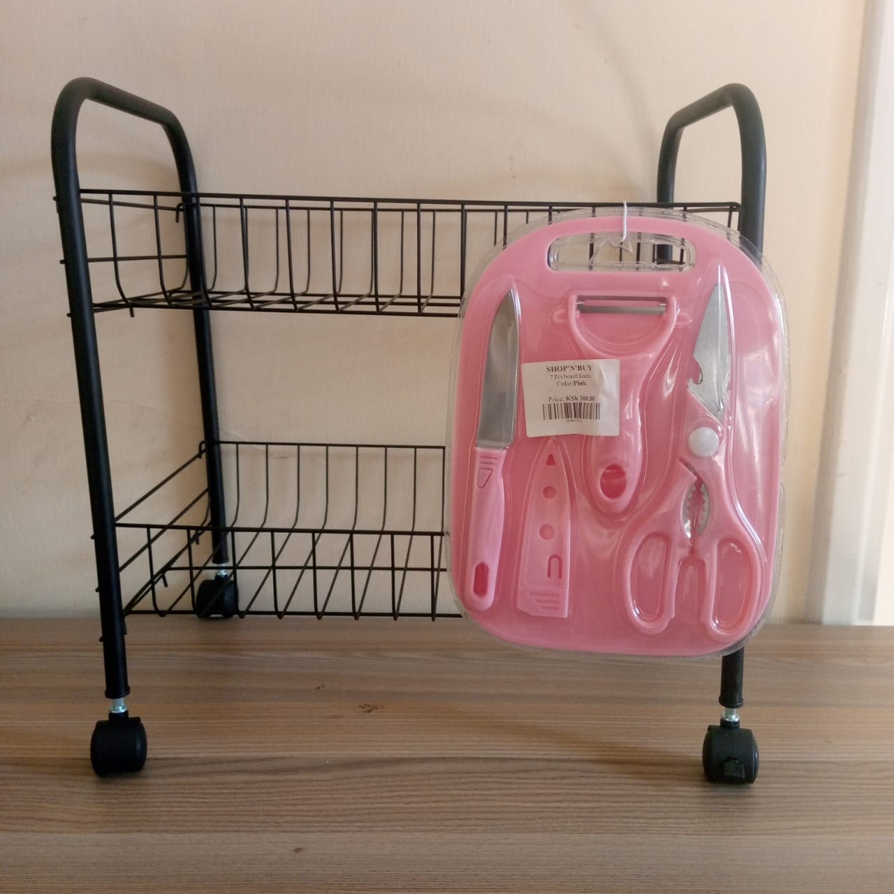 2 tire storage rack with knife set
