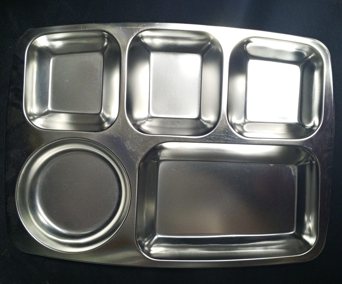 Stainless steel partitioned plate 5 division