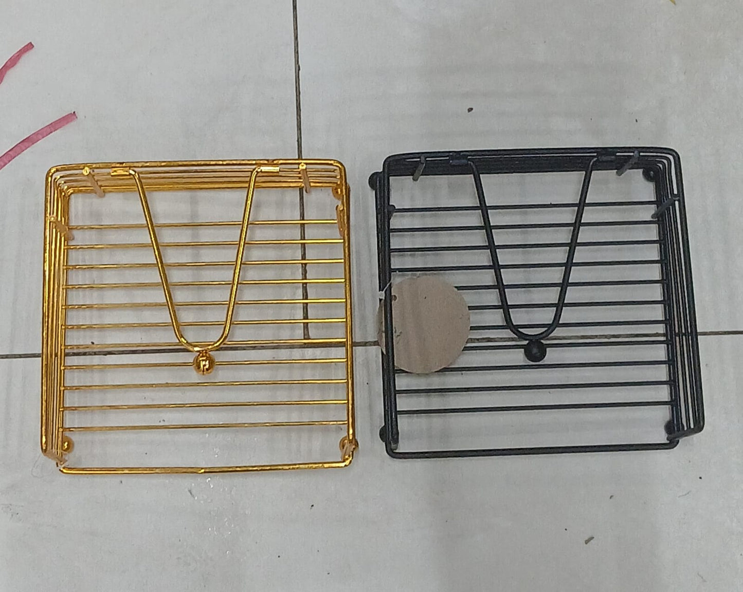 Serviette holder