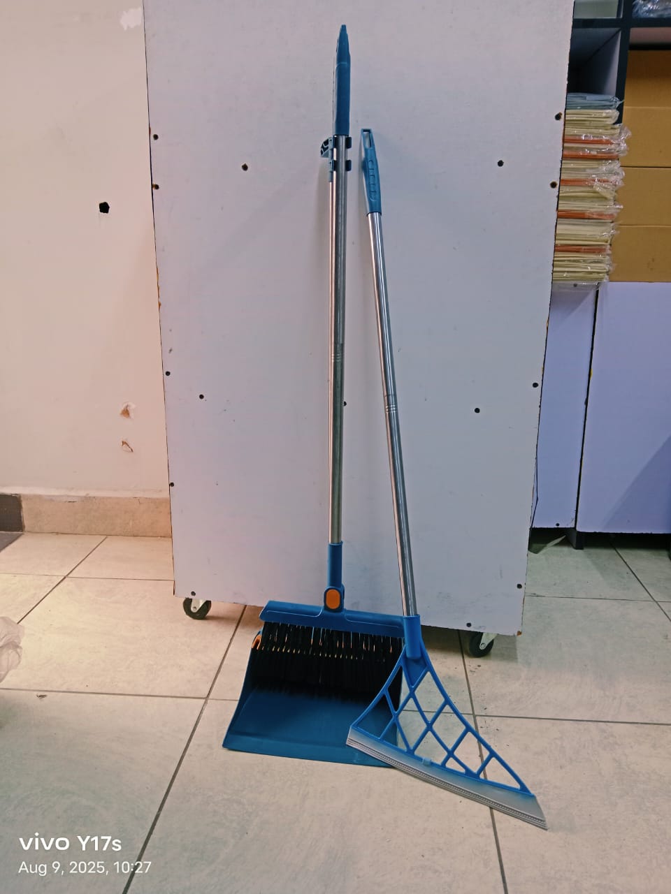 3 in 1 Rotating Long Broom & scoop dustpan set