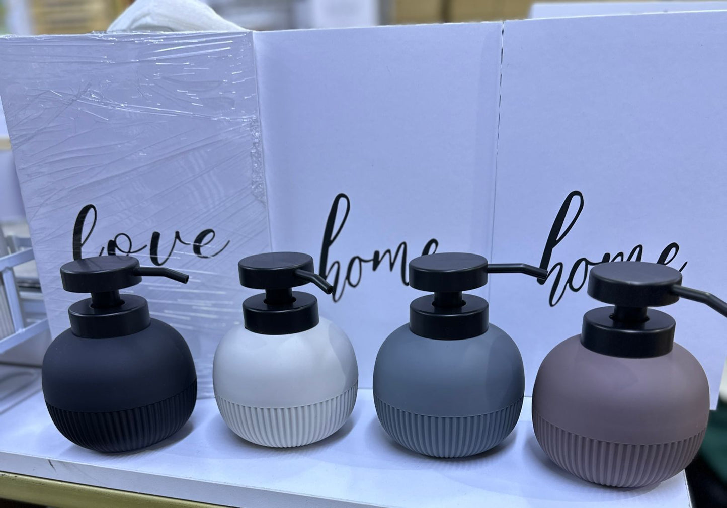 Boho acrylic luxury Lotion pump bottle for kitchen/ bathroom countertops / shower gel/ decorative soap dispenser