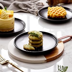 Plain Matte Black side plate 7"