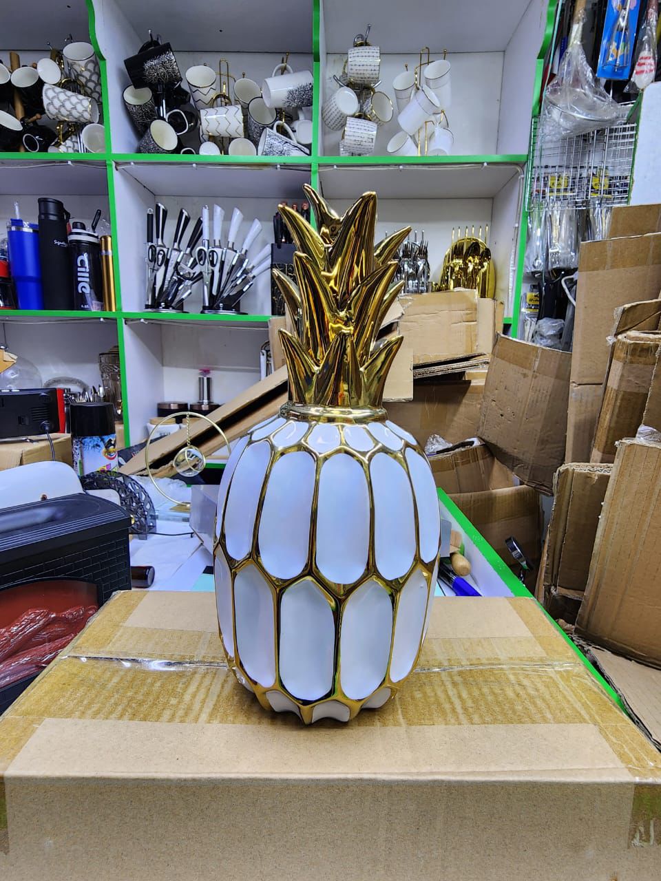 Decorative luxury pineapple sculpture