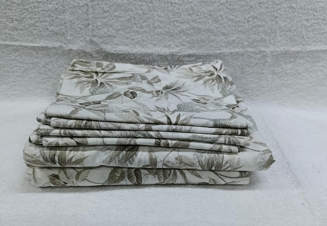 6pcs both printed bedsheets, two flat sheet and four pillowcases size 7*8