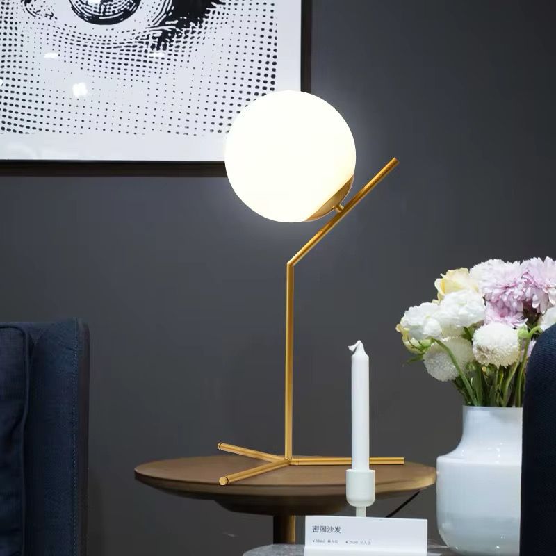 Luxury Creative Ball Glass Table Lamp