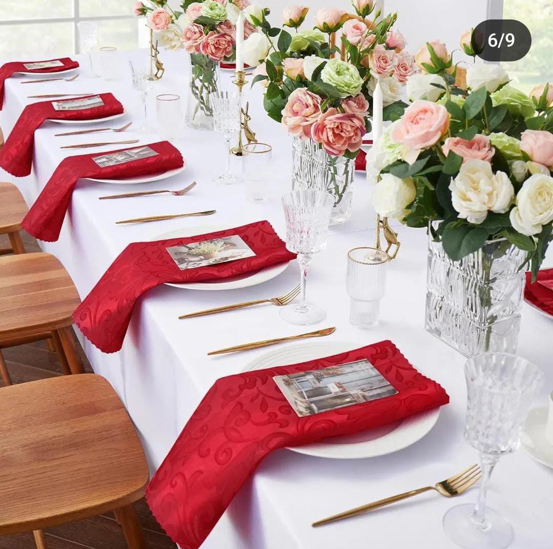 Themed dining napkins