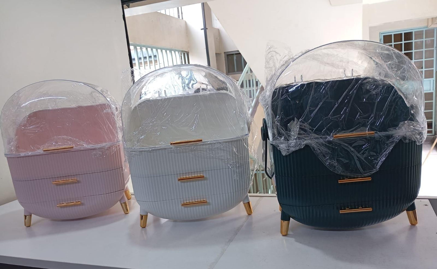 Luxury big capacity cosmetic storage box