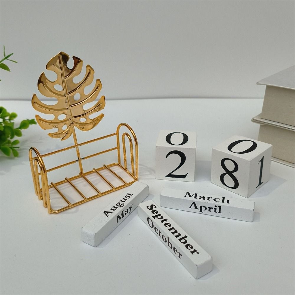 Monstera Leaf Wooden Block Perpetual Desk Calendar