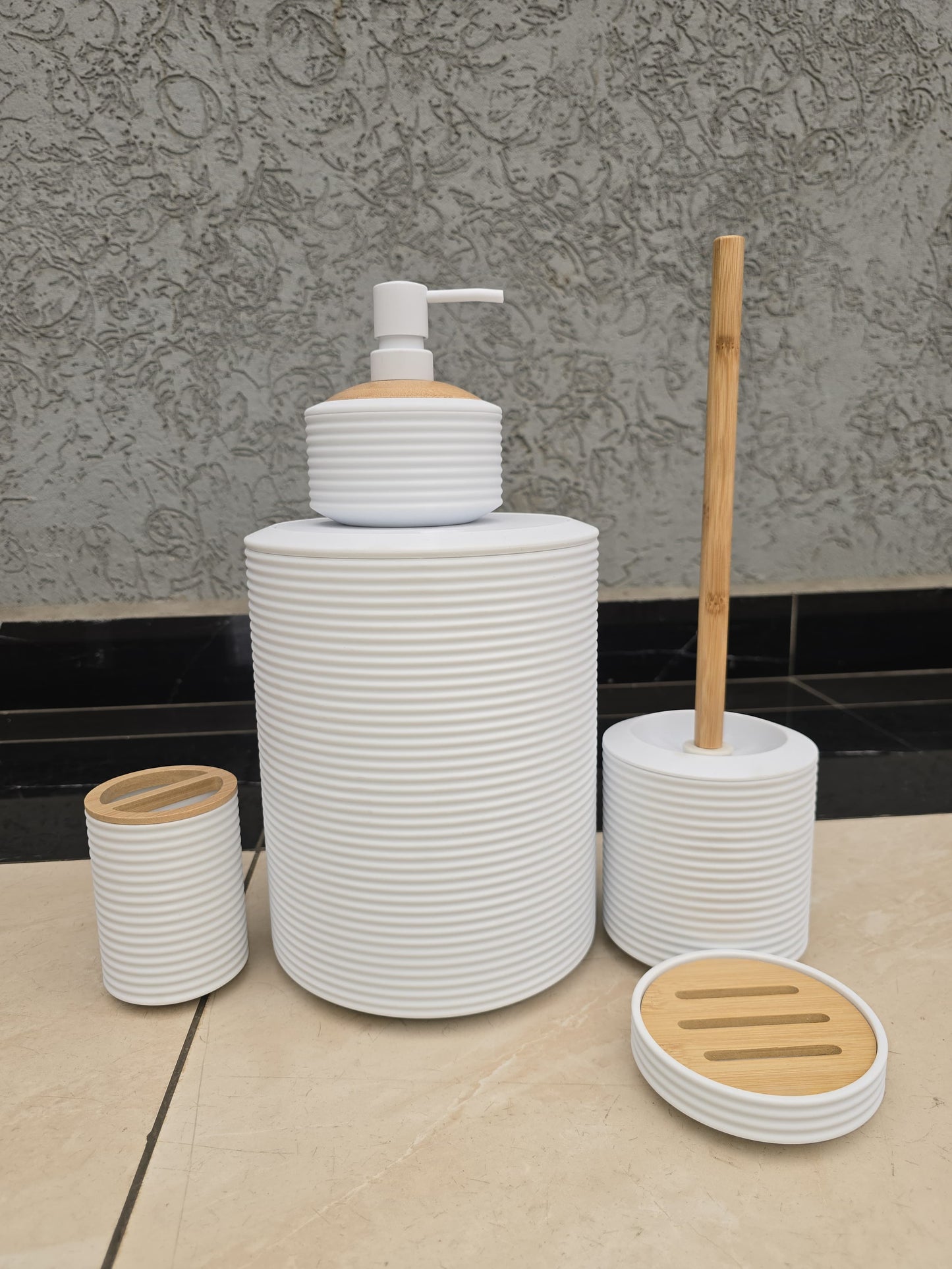 Ruffled 6pcs Bathroom Accessories Set 
High quality