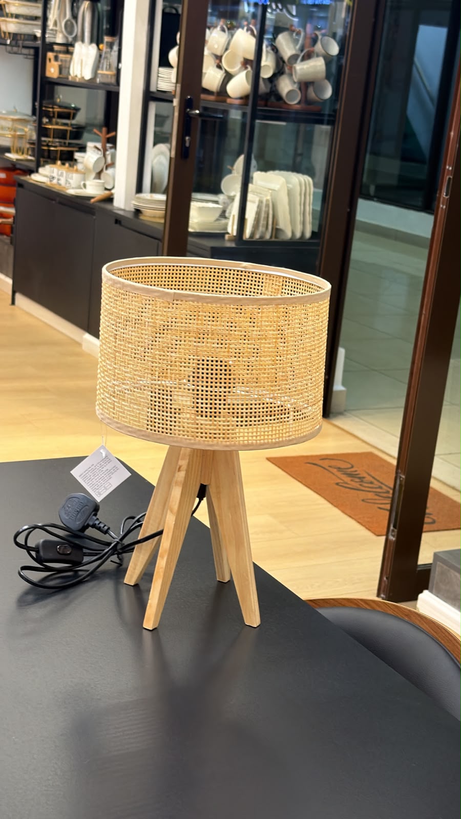 Wooden Base Table Lamp