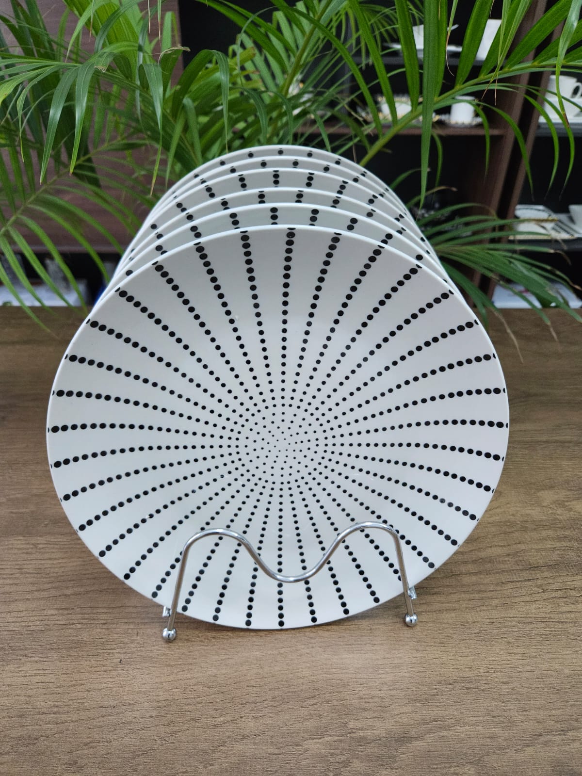 Dotted black n white plates