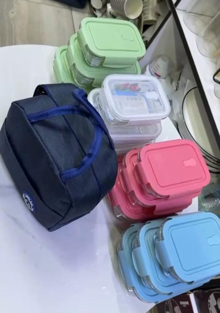 Glass snack box with lunch bag