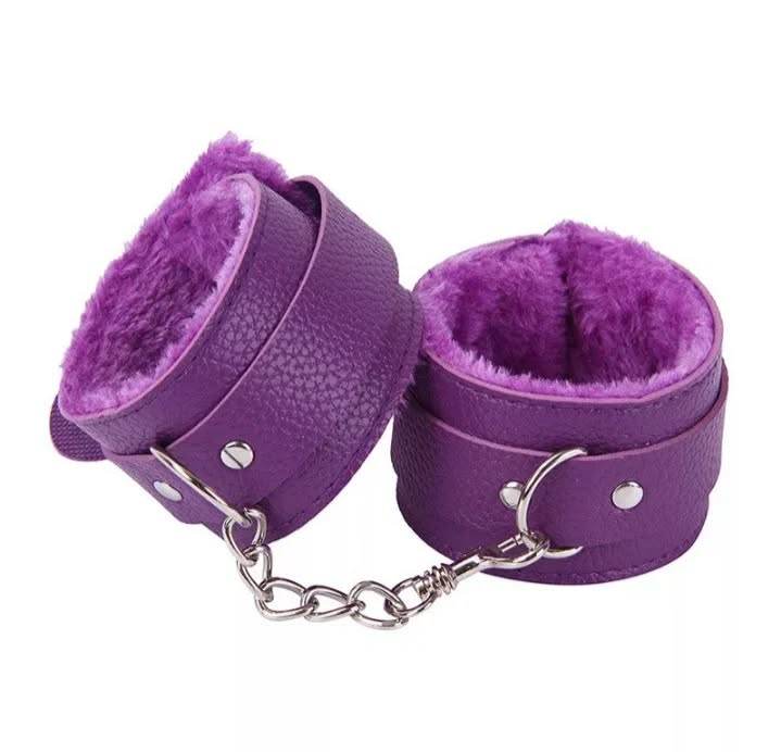 Sexy fluffy adult bondage cuffs
