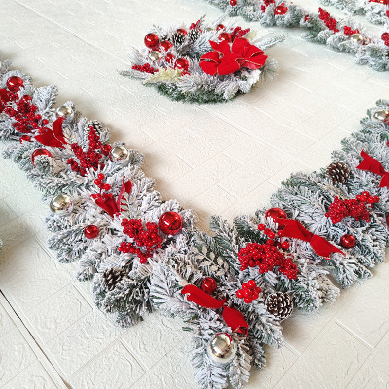 Christmas Banner; 1.5M(2pc) 1.2M(1pc)
