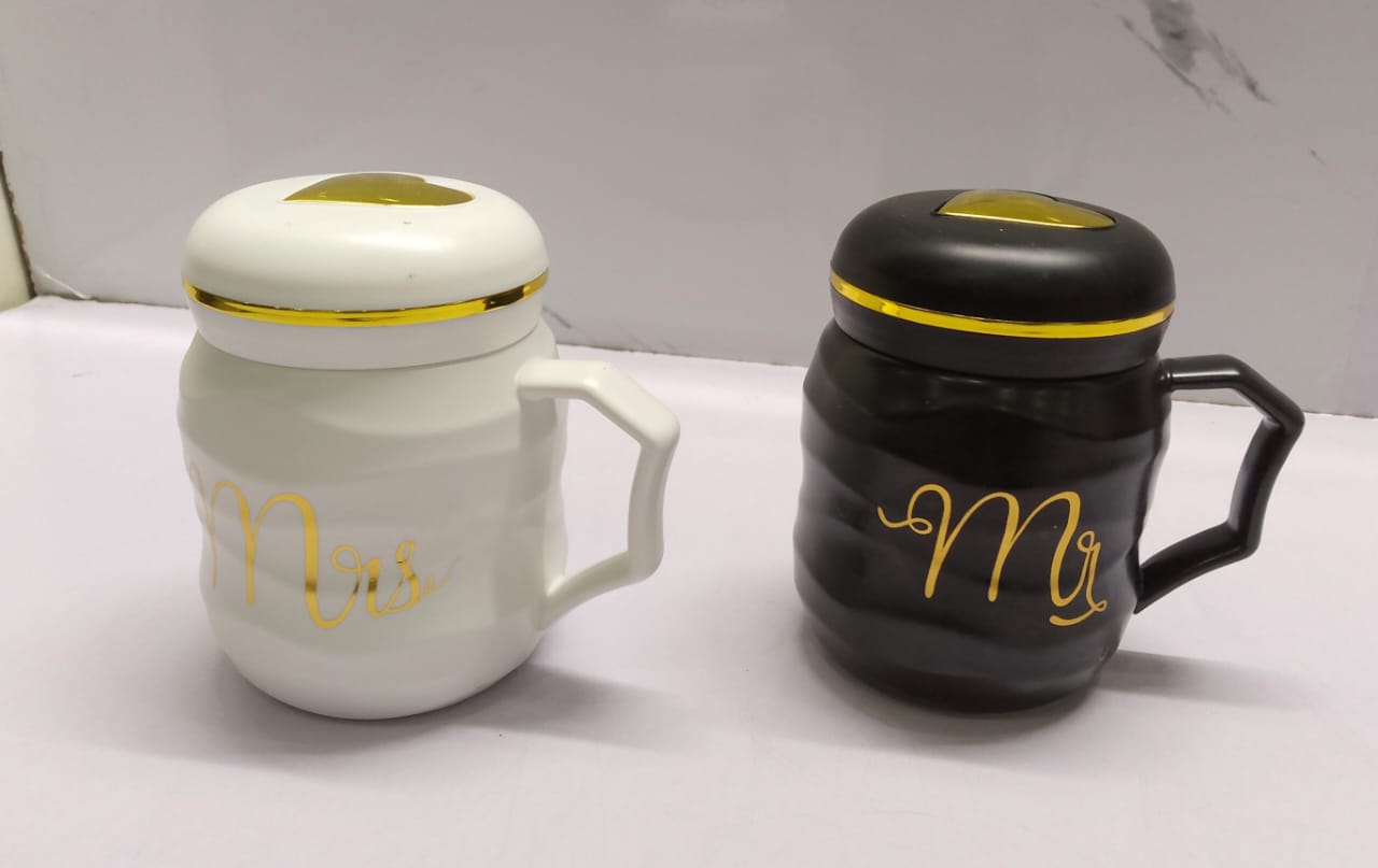 Fancy couple cups branded Mr Mrs King queen