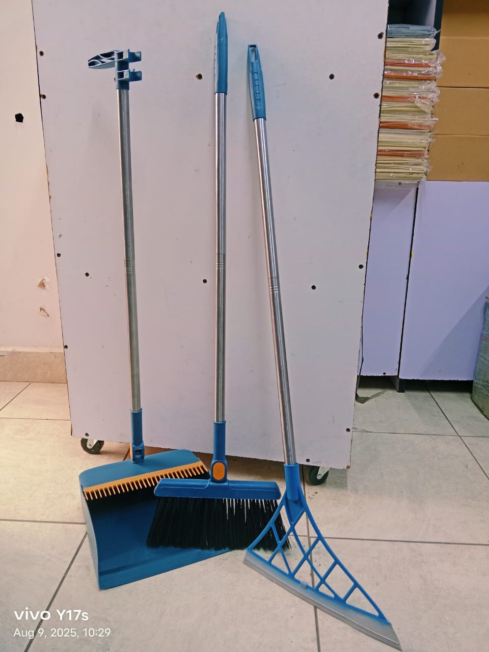 3 in 1 Rotating Long Broom & scoop dustpan set