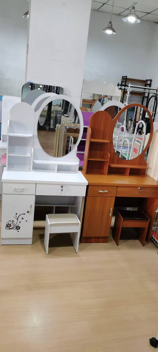White executive Dressing table