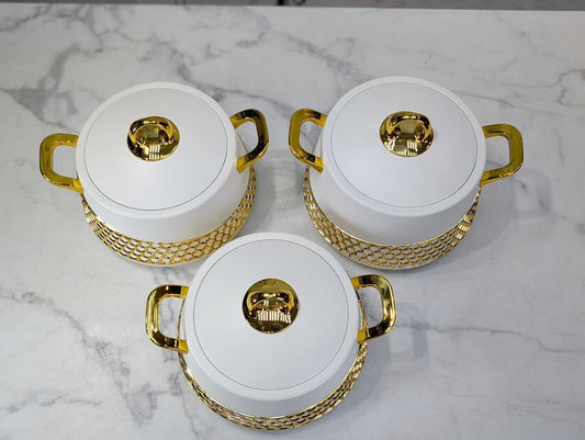 Elegant Hotpots with Gold Detail