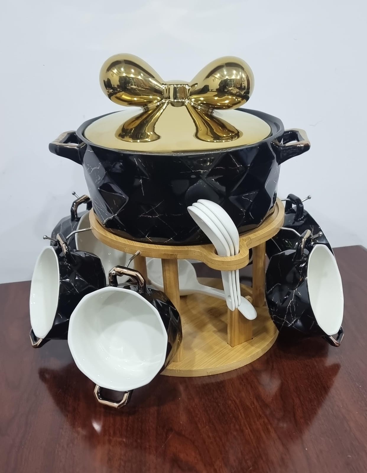 JC7572 set of 6 ceramic marble-like soup bowls 1 soup touren on bamboo base + burner
