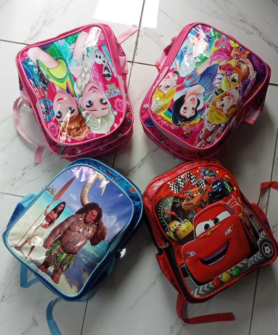 Cartoon themed kids back pack, Primary School Bag, Ideal for PP1-Grade 2, Boys & Girls Backpack/school bag  Kindergarten kids school Bag, Wear-resistant Square backpack Bag for Teenagers