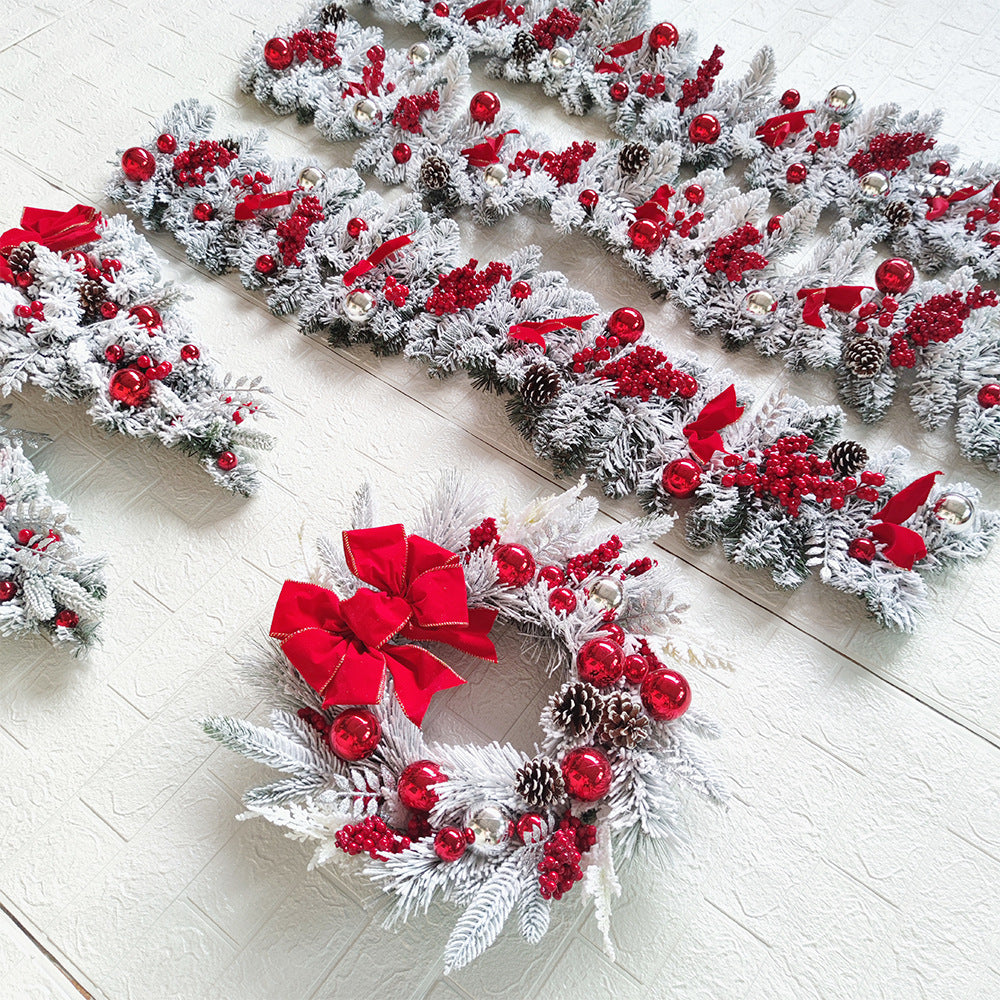 Christmas Banner; 1.5M(2pc) 1.2M(1pc)