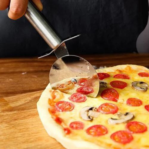 Pizza cutter