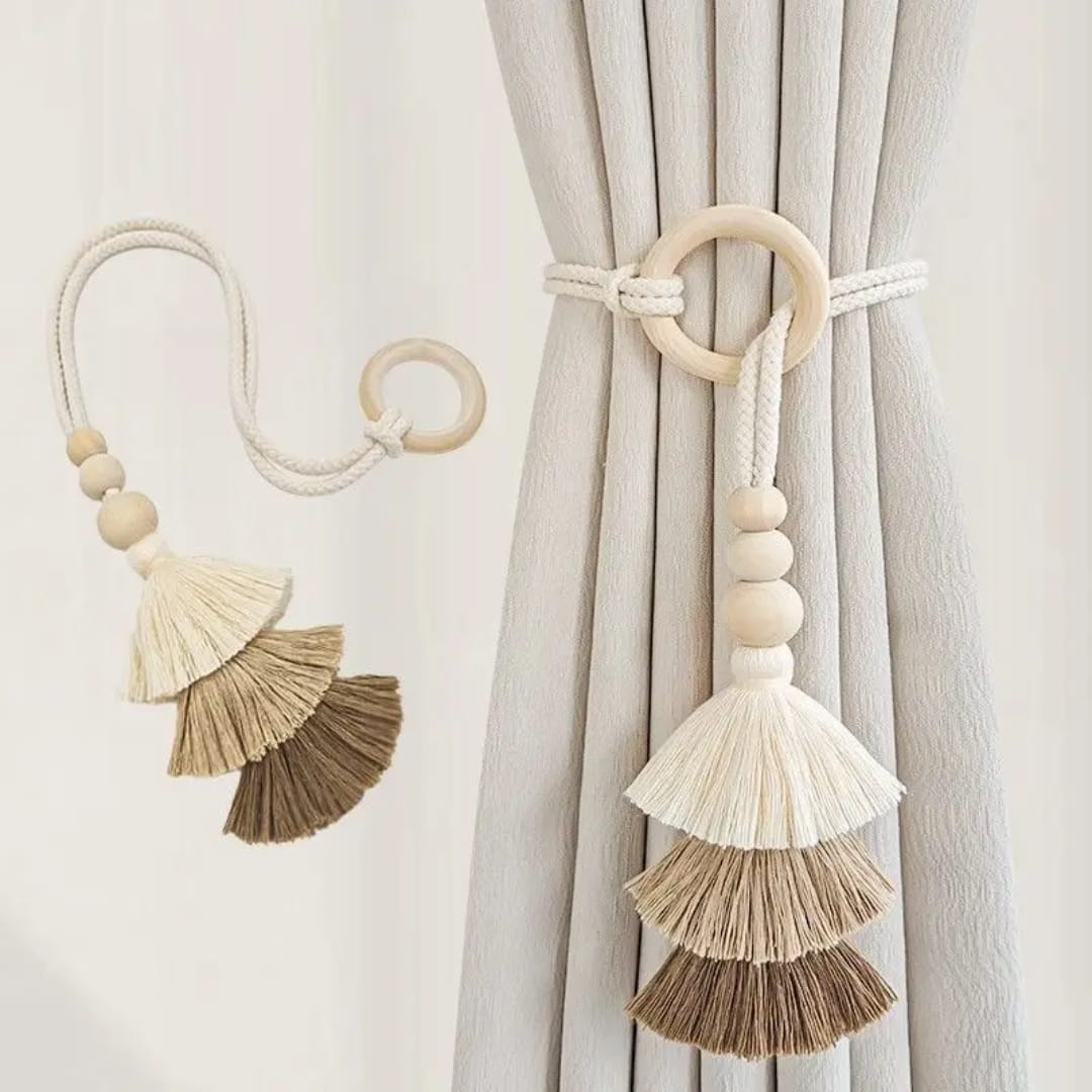 Decorative ring curtain tieback