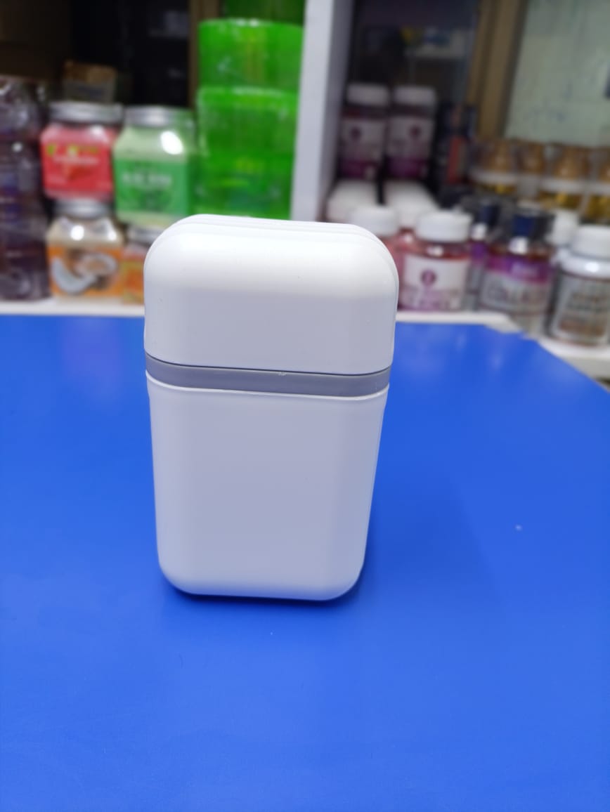 Portable travel soap holder