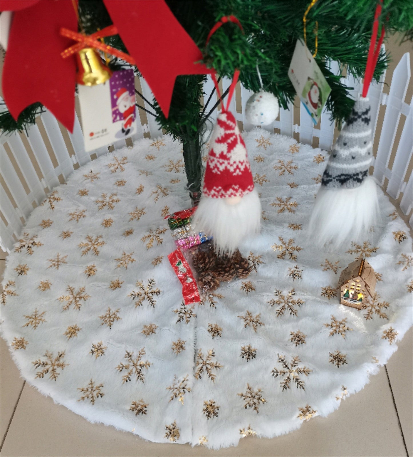 Christmas tree skirt