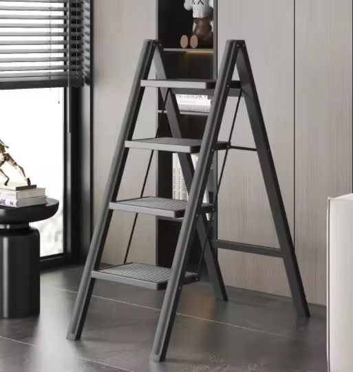 Anti-slip Black Foldable Stepper Ladder

🪜