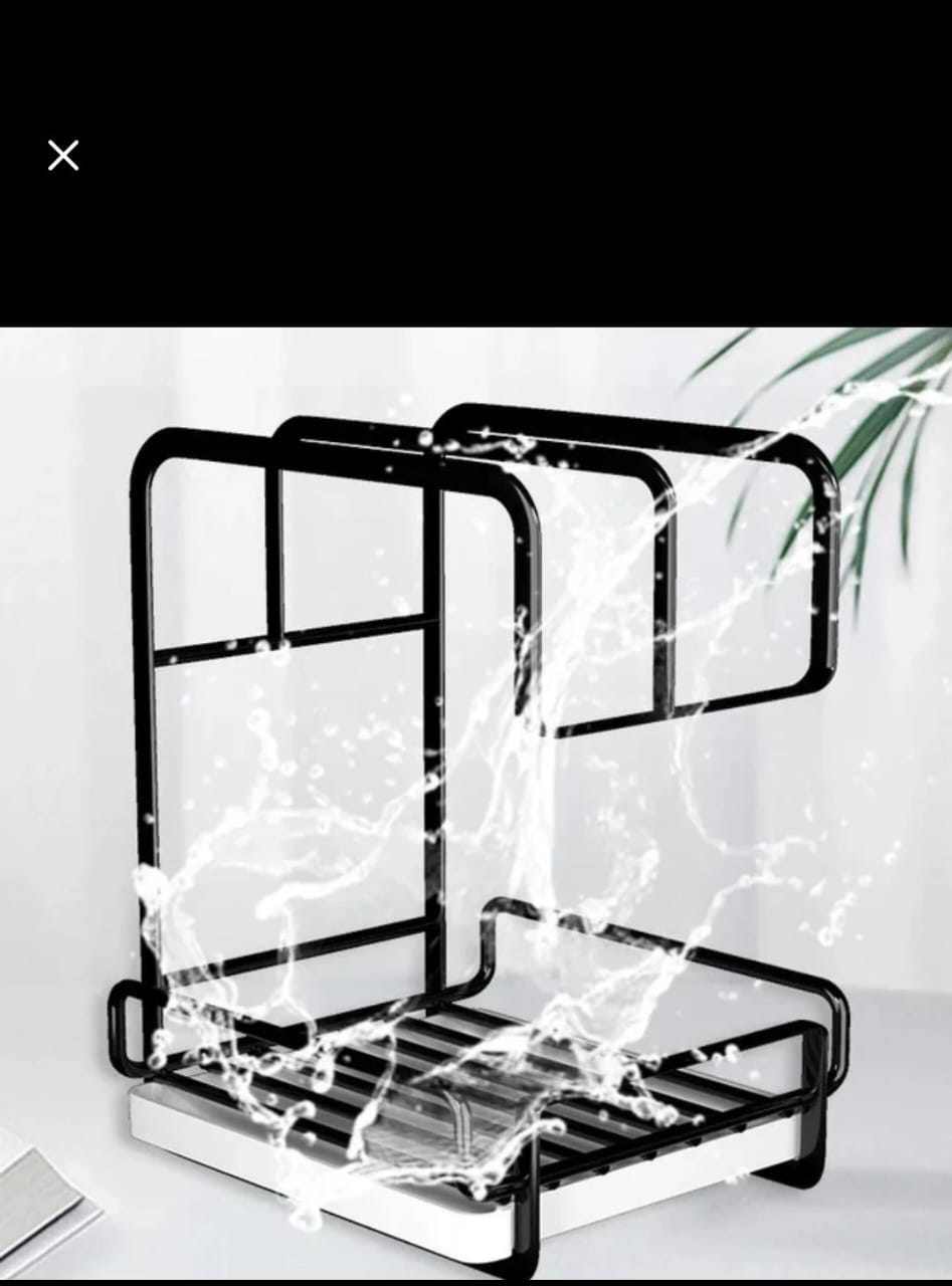 Metallic sink caddy with draining tray