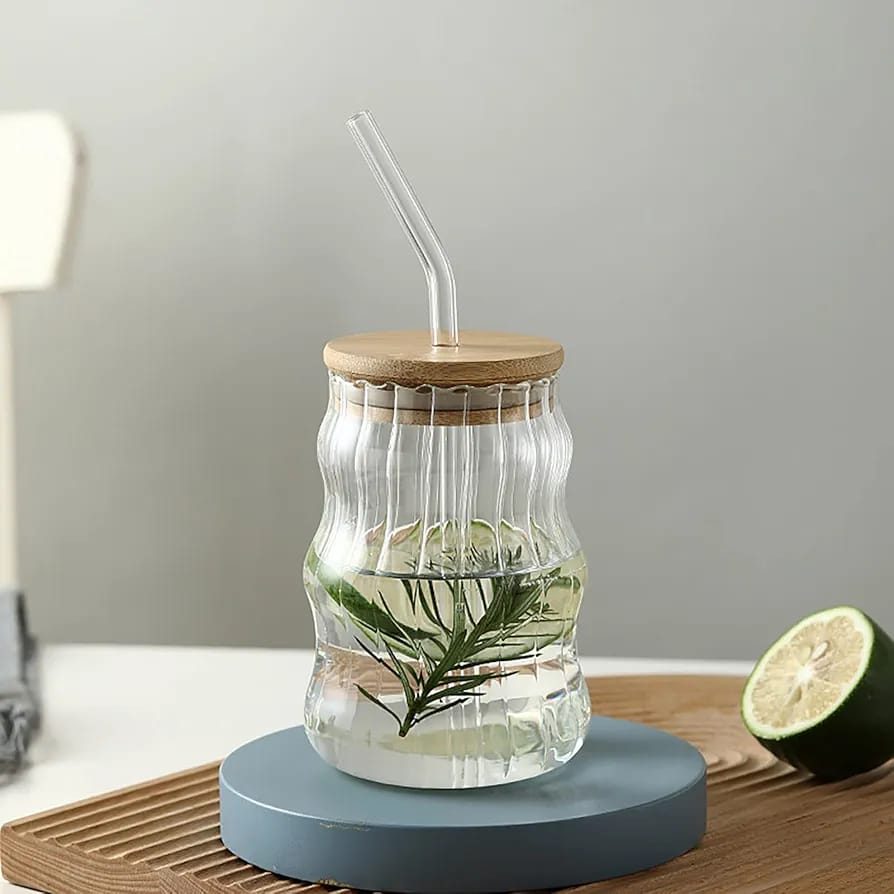 600ml high quality borosilicate strip glass with lid straw