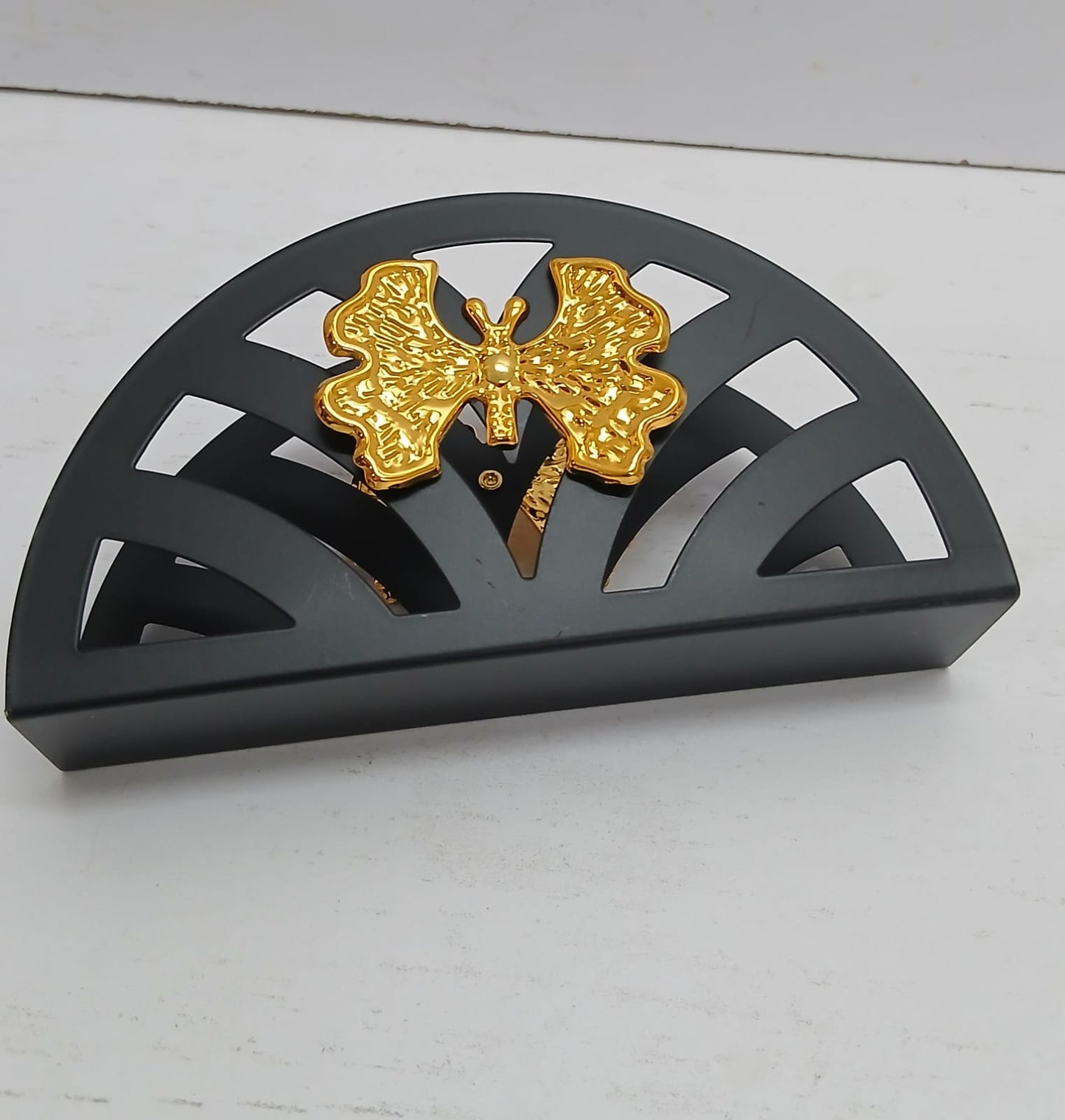 Dining serviette holder