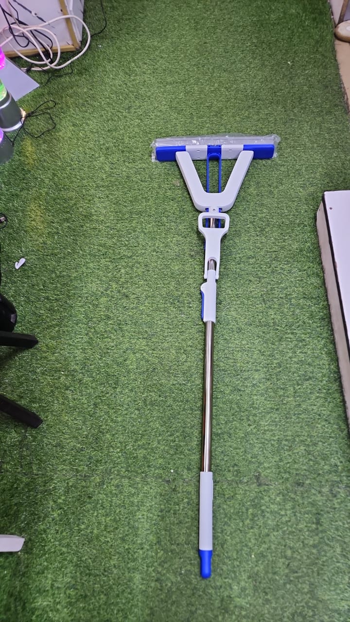 High quality self squeezing sponge mop perfect for wood floors and slippery floors