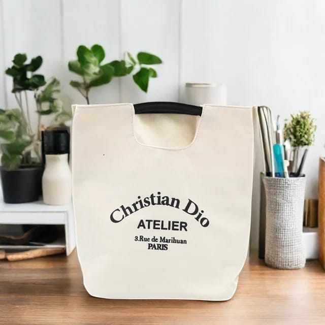 Canvas bag with handle