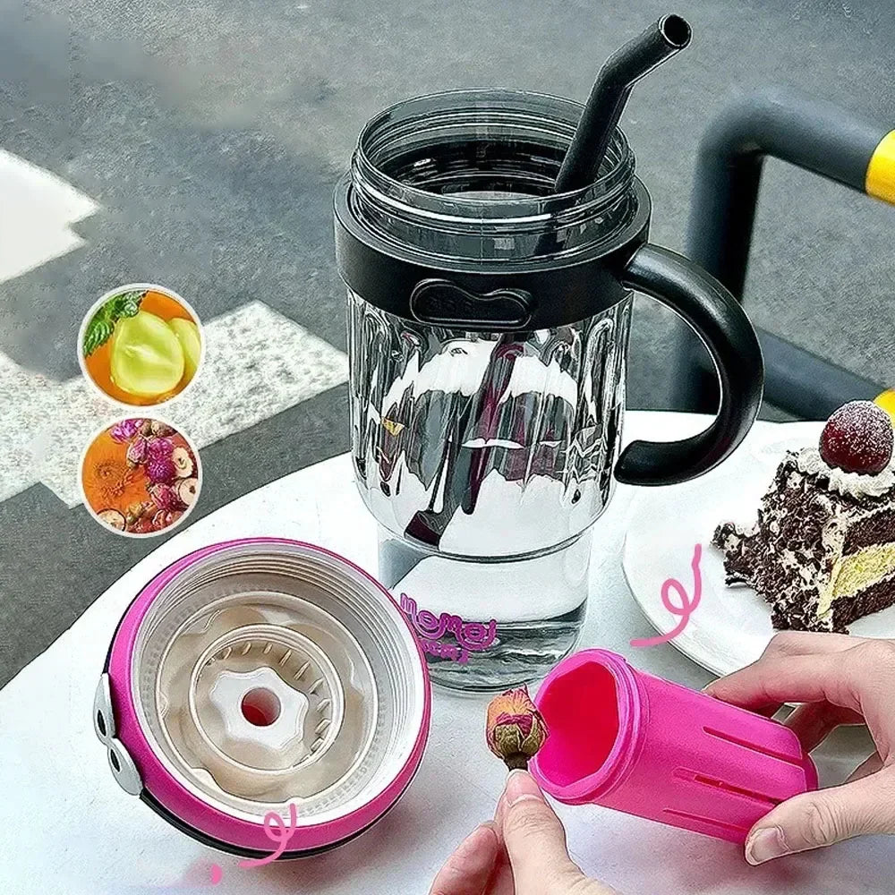 Ice-cream cup/milkshake cup with straw