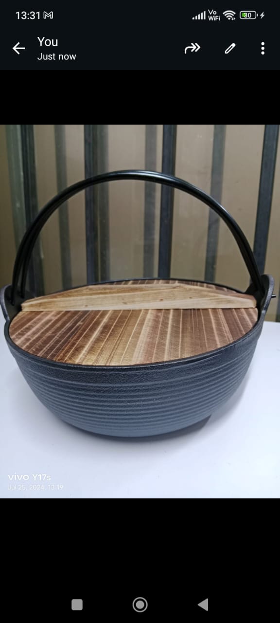 Pre-seasoned Pure Cast Iron Flat Bottom Wok with Wooden Lid