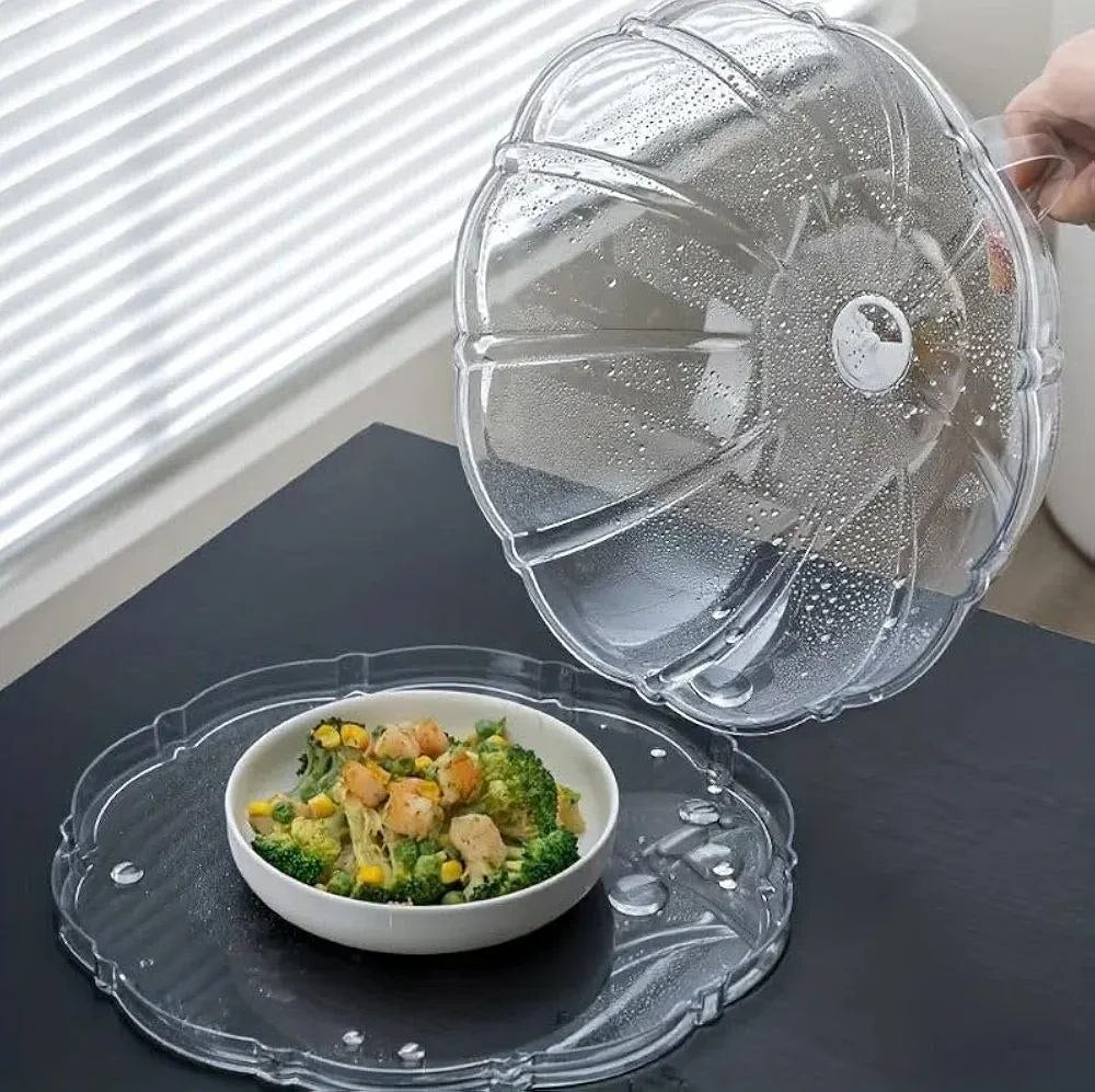 Multipurpose transparent microwave / food splatter cover with an integrated base plate and handle