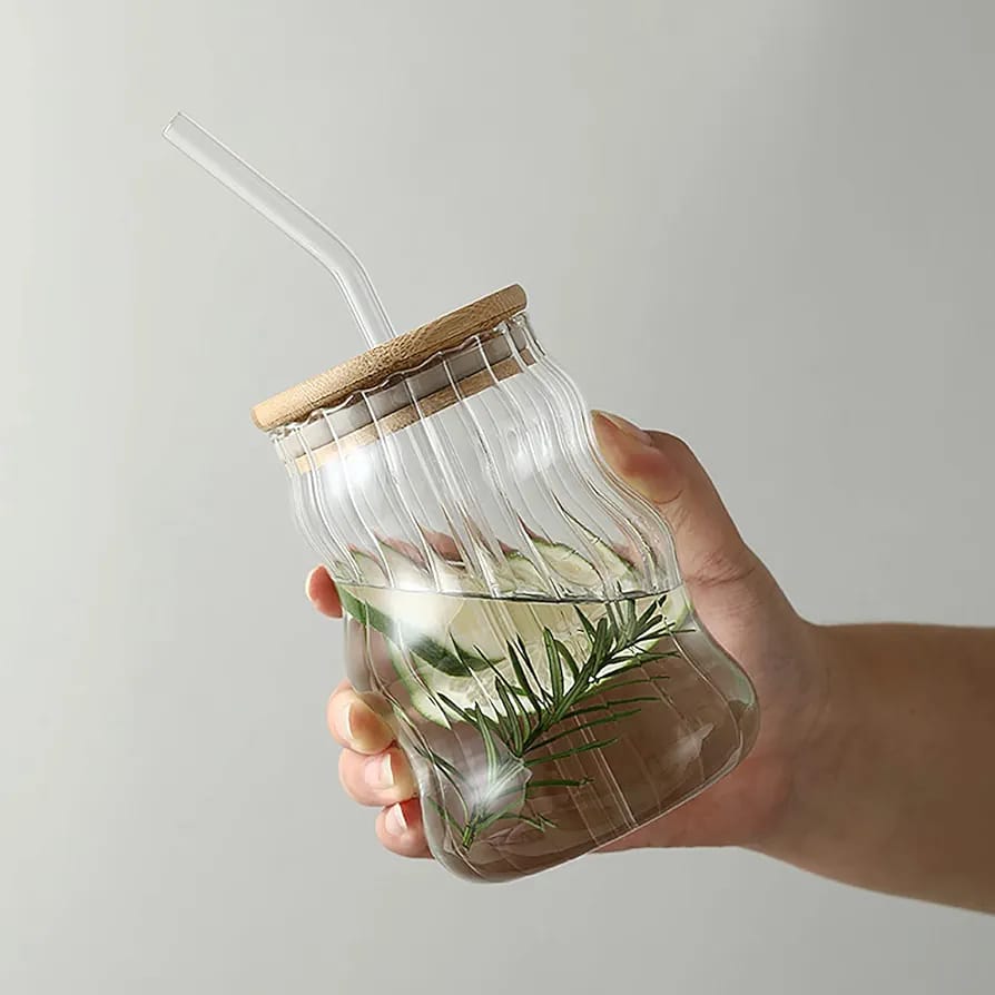 600ml high quality borosilicate strip glass with lid straw