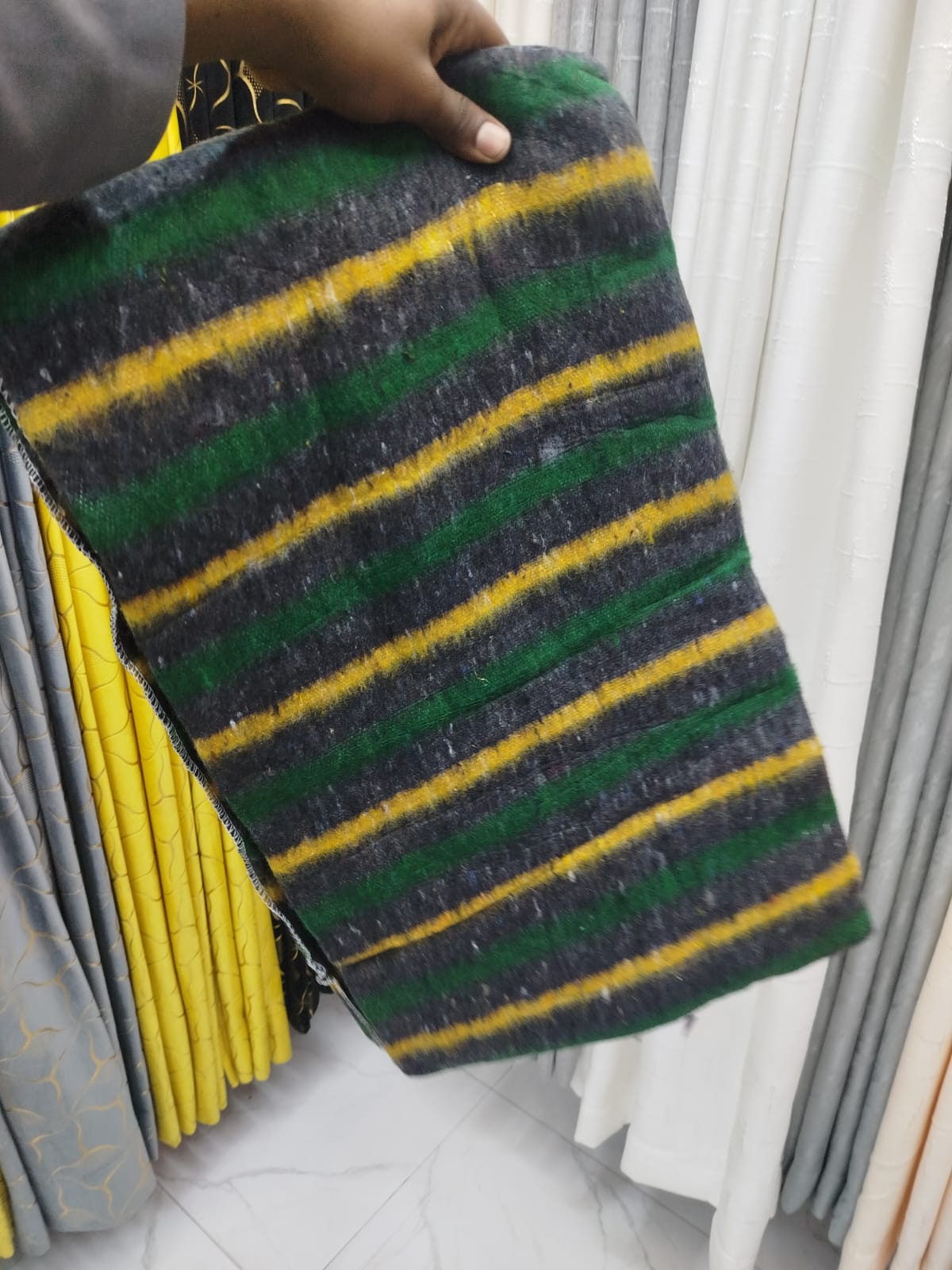 Light school blankets